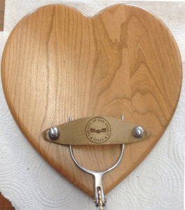 heart plaque with spur